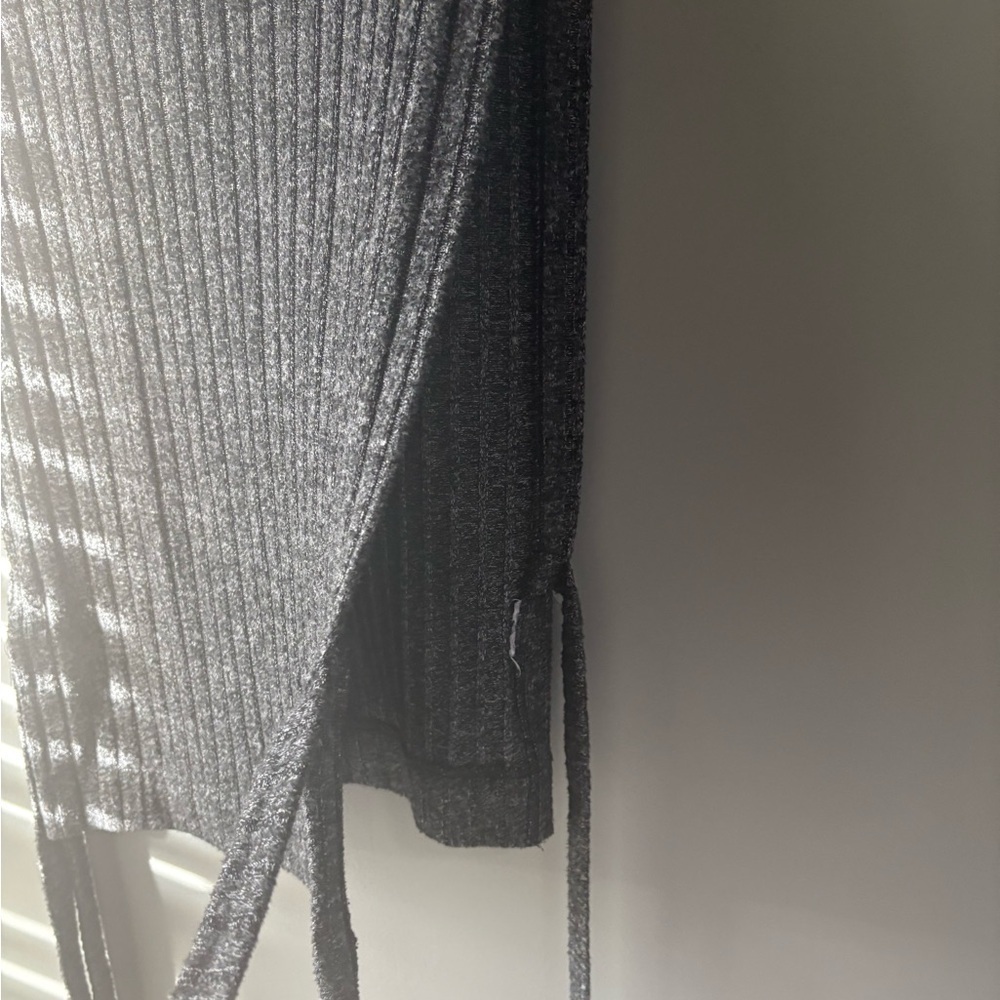 EDC by Esprit Ribbed Sleeveless Turtleneck Top | Side Tie Detail | US M - Picture 6 of 10